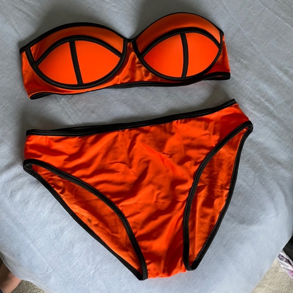 Color Block Swim Set - Picture 1 of 5